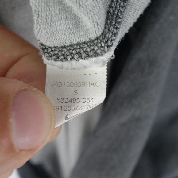 Nike Sweatshirt Womens Small Gray Long Sleeve Dri Fit Round Neck Stretch - Picture 8 of 9